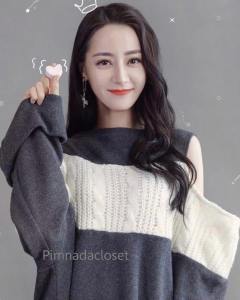 P006-010 PIMNADACLOSET - Oversized Cold Shoulder Long Wide Sleeve Crewneck Knit Wool Pullover Sweater