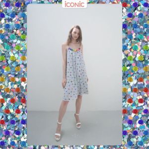 ชุดเดรส iCONiC WEBBER ด้านฟรี ชุดของ เดรสแฟชั่น ลูกปัด เดรสออกงาน เดรสแฟชั่น เดรสทำงาน เดรสงานแต่ง เดรสไซส์ และ เดรสหรู