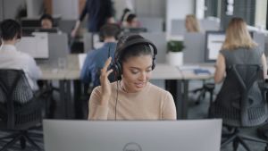 Jabra Evolve2 40 SE MS Stereo - Professional corded headset with exceptional audio outstanding noise isolation and superior comfort