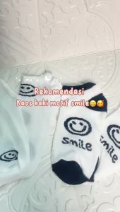 QSKS115 Kaos Kaki Wanita Smile Have a Nice Day Hitam Putih Fashion Kaos Kaki Pendek Semata Kaki