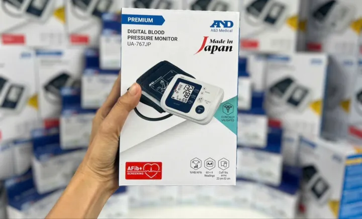 Máy đo huyết áp điện tử bắp tay AND 767JP