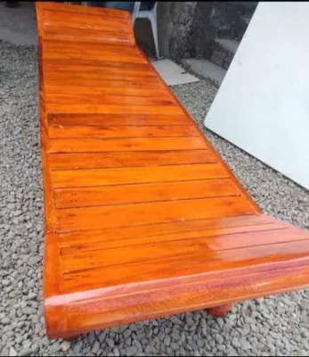 WOODEN CLEOPATRA