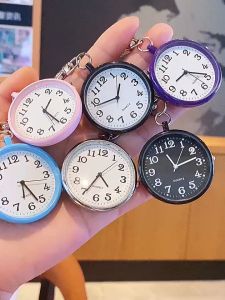 Jam Tangan Saku Magical House Stainless Steel Kuarsa Jam Saku Gantungan Kunci Lucu Rantai Hadiah Baru