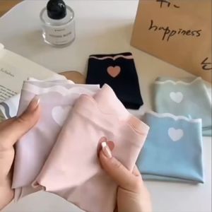 กางเกงในผ้าเรยอน 7 สี ผ้าเรยอน เซ็กซี่ รูปหัวใจ ป้องกันแบคทีเรีย ราคาที่ถูกต้อง