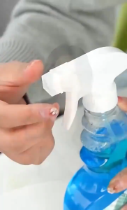 500ML Glass Cleaner Liquid Spray for Bathroom Mirror Window Car Windshield Remove Water Stains
