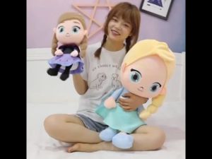 Patung Frozen Elsa Dan Anna 40CM Anak Patung Puteri Mainan Plush Lembut Comel Hadiah Kanak Kanak Perempuan Bantal Peluk Kartun 40cm Disney Frozen Elsa Anna Snow Princess Soft Stuffed Plush Toys Frozen Doll  冰雪奇缘公仔爱莎公主艾莎安娜布娃娃毛绒玩具 A221
