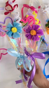 Mini buket bunga pipe cleaner hologram buket mini bunga kawat bulu Mini Buket Single Flower Kawat Bulu / Bucket Bunga Wisuda / Pipe Cleaner Bouquet Ultah Murah Hologram COD Hadiah Hari Guru Graduation