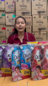 Downy [1แถม1] ดาวน์นี่ น้ำยาปรับผ้านุ่ม สูตรเข้มข้น ถุงเติม ขนาด 1000 ML. (1ลิตร)