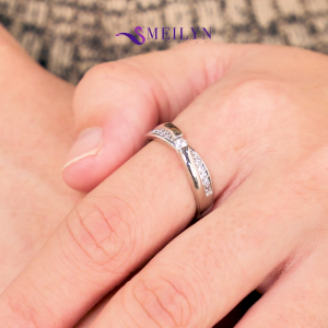 MEILYN Cincin Kawin Tunangan Perak Wanita Motif Simpul Cinta Cantik 0222210595