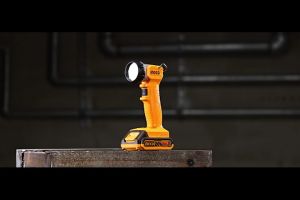 ไฟฉาย LED แบตเตอรี่ ไร้สาย 20 โวลท์ (270 Lumens) รุ่น CWLI2038 (Li-Ion work lamp)  เฉพาะตัว INGCO