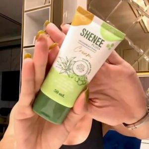 (3 หลอด) Shenee Plus ชีนี พลัส ครีมรักแร้ขาว รักแร้หนังไก่ รักแร้มีกลิ่น ครีมทารักแร้ขาว จ๊ะ นงผณี