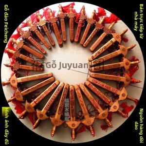 Kiếm Trang Trí Gỗ Đào
