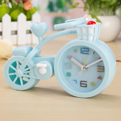Creative Retro Desk Clock