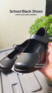 Womens korean style black shoes non-slip and waterproof rubber comfortable for wearing outdoors suitable for school Velcro slip-on suitable for all seasons 085523