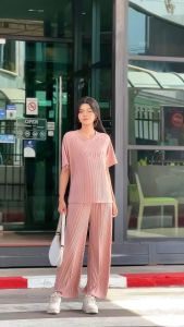 ชุดเซ็ทผ้าท็อฟฟี่ เสื้อแขนสั้น กางเกงขายาว ผ้าปั้มลายนูน ชุดสไตล์อินเทรนด์ TZ9710 TZ5019