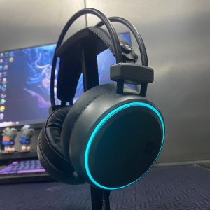 Gaming Headset ZH8 Professional Esports Headphones with Microphone USB 7.1 Sound Stereo Colorful Lighting Hotel Cafe Special