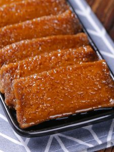 Sichuan Speciality Yibin Famous Snack Steamed Yellow Cake 750g Traditional Breakfast Pastry Dried Yellow Cake Brick Shape