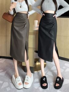 กระโปรงทรงเอเอวสูง ผ้า PU ยาวปานกลาง สำหรับผู้หญิง ฤดูใบไม้ร่วง 2025 กระโปรงสั้นหนังแบบเข้ารูป เดรสยาวปานกลาง