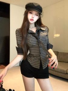 GUZILIAN | Slim Fit Plaid Long Sleeve Shirt Korean Style Waist Cinched Design Autumn New Arrival College Style Turn Down Collar Top