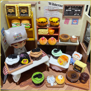 Bear Bug Cake Crispy Rice Coffee Tower Oreo Cream Bread Micro Model Display Decorations Food Toy Collectible Adult Stock