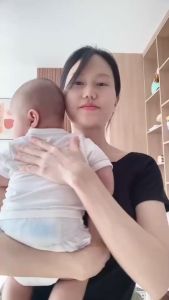 Phễu Hứng Sữa Mamas Choice Chất Liệu Silicone Cao Cấp Có Nút Đậy Chống Tràn và Dây Đeo Chống Rơi (Hộp 2 Cái)