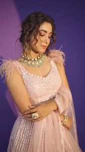 [PRE-ORDER]BOLLYWOOD STYLE HOT PINK PARTYWEAR MIND-BLOWING EXCLUSIVE SEQUENCE WORK LEHANGA & CHOLI[DELIVERY TIME 12 DAYS]