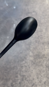 Chai xịt sơn ĐEN BÓNG Chai xịt sơn ĐEN NHÁM ĐEN MỜ Con Két sơn nhựa sơn tường sơn cửa sơn nón bảo hiểm