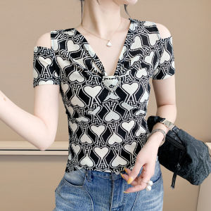 YIMEI เสื้อยืดเปิดไหล่คอวีสำหรับผู้หญิงเสื้อยืดเปิดไหล่คอวีฤดูร้อนแฟชั่นยุโรปพร้อมดีไซน์ที่บางและยืดหยุ่นสำหรับขนาดใหญ่พิเศษ2025