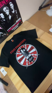 Kaos Distro Premium Foo Fighters - KATUN KOMBED 24s HITAM