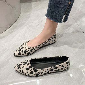 Giày Đơn Nữ Phong Cách Bắc Kinh Bằng Vải Đế Mềm Mũi Nhọn Đế Cao Su Thường Ngày Thời Trang Giày Đơn Đế Phẳng