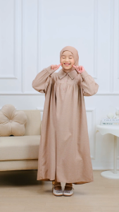 Hana Dress Anak Perempuan Katun Lembut Set Hijab – Baju Muslim Anak Usia 3-15 Tahun