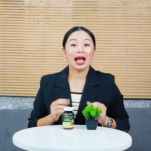 (1แถม1)Plukaow Plus Khun vara พลูคาว พลัส คุณวรา