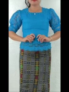 ESATASAN BLUS BROKAT/BLOUSE RENDA TANGAN LURUS