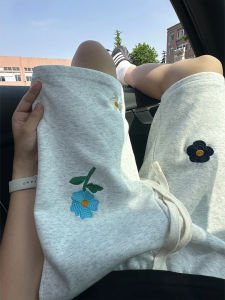 Quần Short Thêu Hoa Phong Cách Mỹ Cổ Điển Cho Nam Mùa Hè Quần Thể Thao Rộng Rãi Màu Xám Quần Năm Mảnh Thẳng