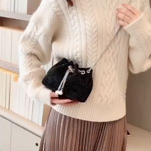 [BISA COD] Tas Selempang Wanita Slingbag Import Fashion Wanita Tas Wanita Kekinian Tas Fuji Blink CR7867 - Tas Wanita Import Bahan Kulit PU Sintesis (16x9x14 cm, 0.4Kg)