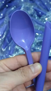 200 bộ combo thìa muỗng ống hút nhựa dài 20cm phi 12 bọc màng trong các màu đen trắng tím vàng