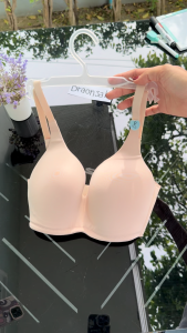 รหัส SBD7200 (มีคัพ E) *งานเซลล์ราคาพิเศษ* Sabina ซาบีน่า เสื้อชั้นใน INVISIBLE WIRE (ไร้โครง) SEAMLESS FIT รุ่น PERFECT BRA