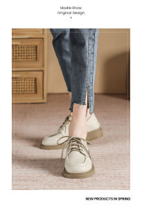 รองเท้าส้นแบนหนังสีดำสไตล์อังกฤษสำหรับผู้หญิง รองเท้าแฟชั่นฤดูใบไม้ผลิและฤดูใบไม้ร่วงแบบอเนกประสงค์ รองเท้าส้นแบนแบบสวมหัวกลม