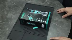 VGR | Máy Cắt Tóc Không Dây Chống Nước VGR V-695 Điều Chỉnh Ba Tốc Độ Lưỡi Dao Bằng Thép Không Gỉ Máy Cạo Lông Thân Cho Nam Sạc Nhanh