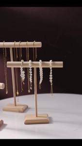 Solid Wood Jewelry Props Display Stand Bracelet Necklace Hair Band Jewelry Storage Display Rack With Wooden Base Supply