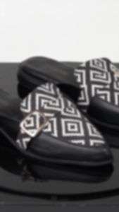 SEIS  Macys Mules Wanita