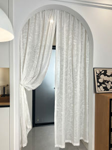 ผ้าคลุมประตูหรูหรา ผ้าโปร่งระบายแสง ไม่เห็นผู้คน ป้องกันความเป็นส่วนตัว ไม่ต้องเจาะรู รุ่นที่ 00015 สำหรับห้องเก็บเสื้อผ้า