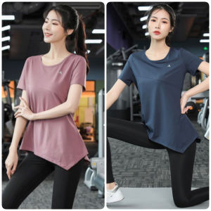 เสื้อออกกําลังกายผู้หญิง