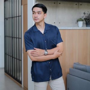 Kemeja Polos Hawai Lengan Pendek Baju Pantai Kekinian Pria Wanita Ootd