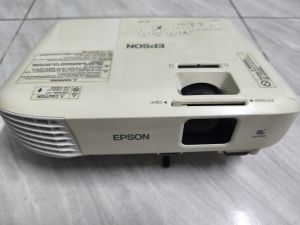 Máy chiếu cũ epson s05 chiếu sáng giá rẻ