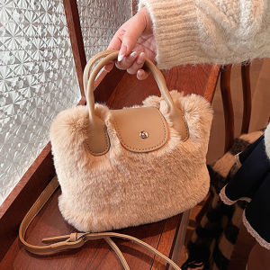 Ladies Plush Handbag Winter Warm Cute Fashionable Hundred Small Square Bag Birthday Gift Crossbody Bag