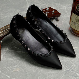 Fashionable Small Size Flat Shoes Womens 31-33 Pointed Toe Rivet Low Heel Slip-On Shoes Korean Style Casual Fashion Footwear