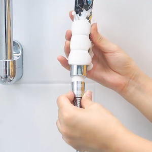 Silicone Suction Shower Head Holder Bathroom Bracket Punch Reusable Flexible Toile Holder