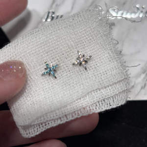 Blue Zircon Earrings Womens 2025 New Small Niche Ear Cuff Flashing Eight-pointed Star Ear Jewelry Ear Bone Studs