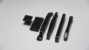 มือจับประตูอลูมิเนียม ที่จับประตู มือจับตู้เสื้อผ้า (พร้อมสกรูน็อต) ด้ามจับ มือจับตู้ มือจับ ที่จับ ที่จับเฟอร์นิเจอร์สไตล์ยุโรป สีดำ มือจับลิ้นชัก